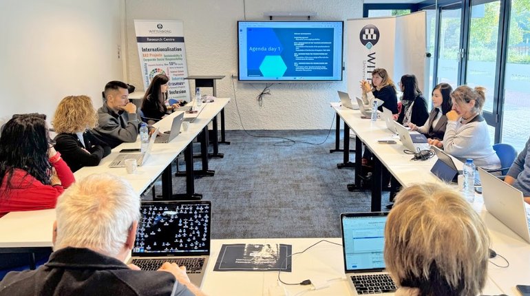 BusyBees Met in Apeldoorn